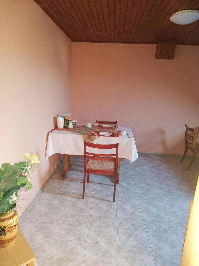 Grill Garten Vendeghaz Hotel Keszthely Luaran gambar