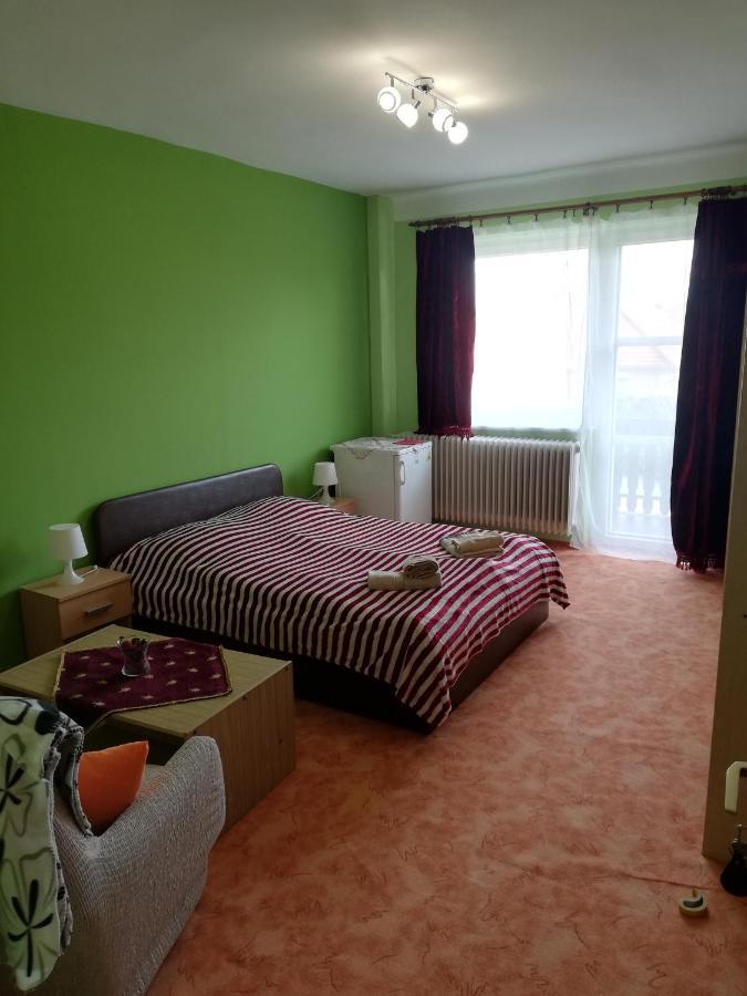 Grill Garten Vendeghaz Hotel Keszthely Luaran gambar
